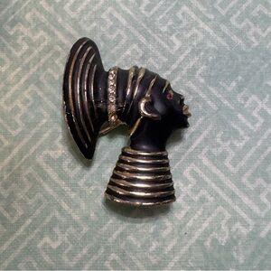 VINTAGE EGYPTIAN STYLE BROOCH